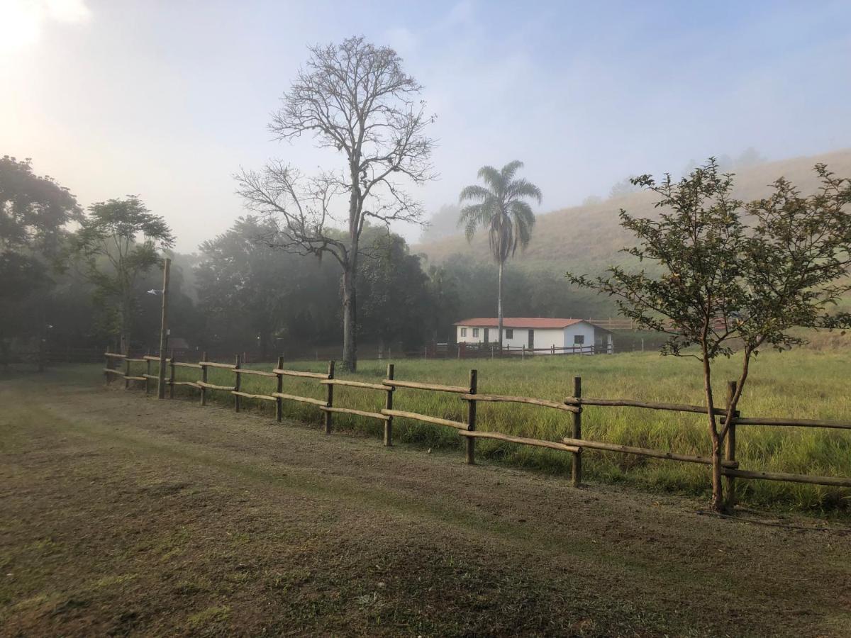 Vivenda Dos Guaranys -Um Projeto Ecologico - Casa Villa Conservatória Eksteriør bilde